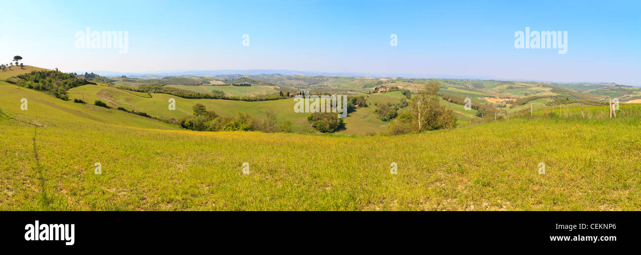 Tuscan hill panorama high res hi-res stock photography and images - Alamy