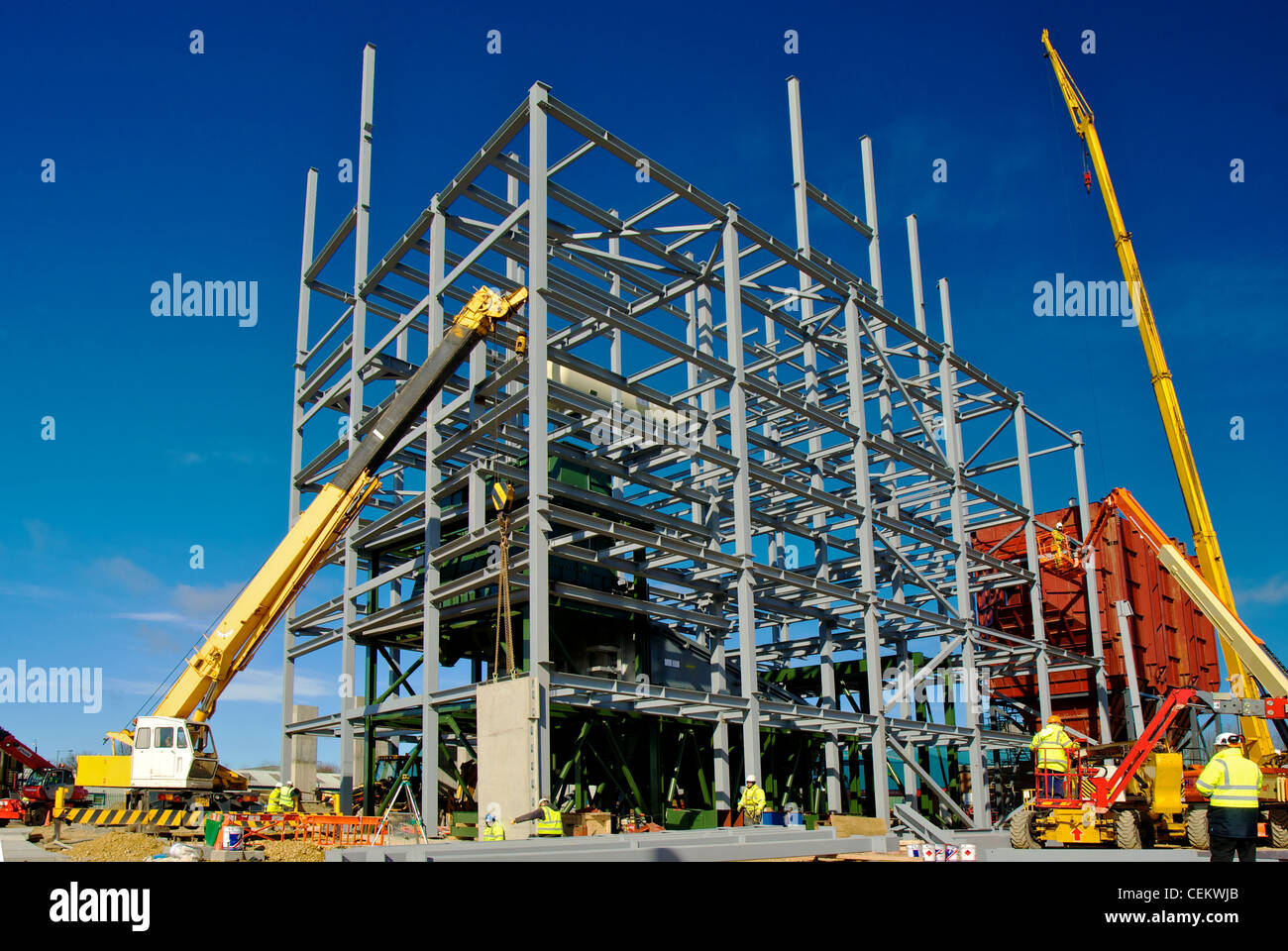 Welded steel frame construction hi-res stock photography and images - Alamy