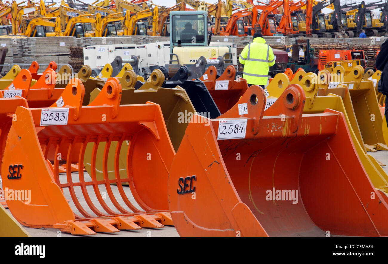 Jcb digger buckets at auction hi-res stock photography and images - Alamy