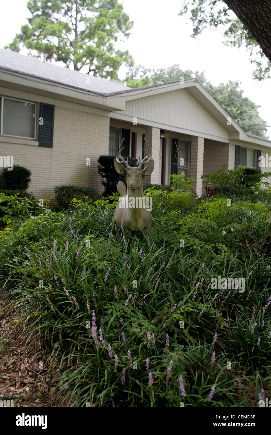 Statue of a deer in an American suburban front yard Stock Photo - Alamy