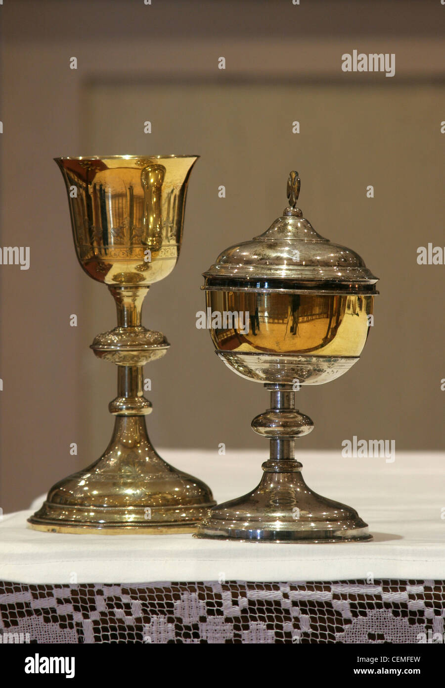 Golden chalice Stock Photo Alamy