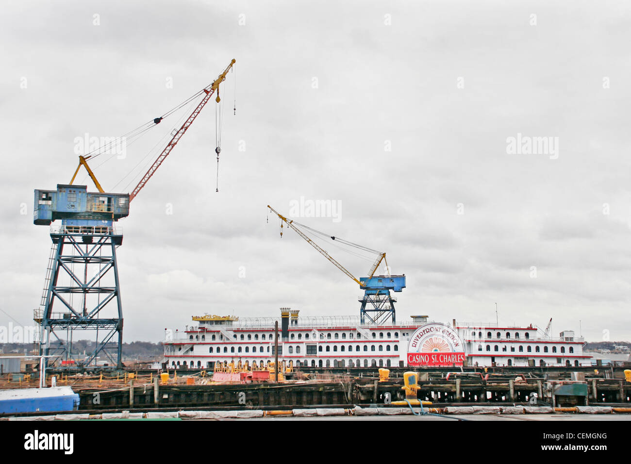 New York Shipyard IKEA Brooklyn NY empty dry dock Stock Photo Alamy