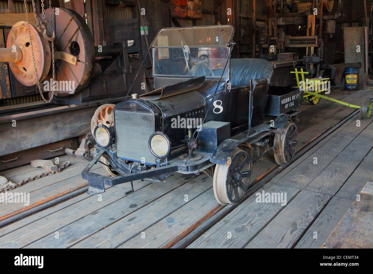 Model T Ford motor car fitted with railway wheels at Steamtown 1897 Stock Photo