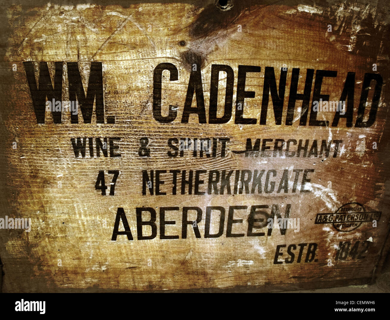 WM Cadenhead, Scots Scottish Whisky Spirit wooden case Aberdeen Wine & Spirit Merchant 47 Netherkirkgate Aberdeen NE Scotland Stock Photo