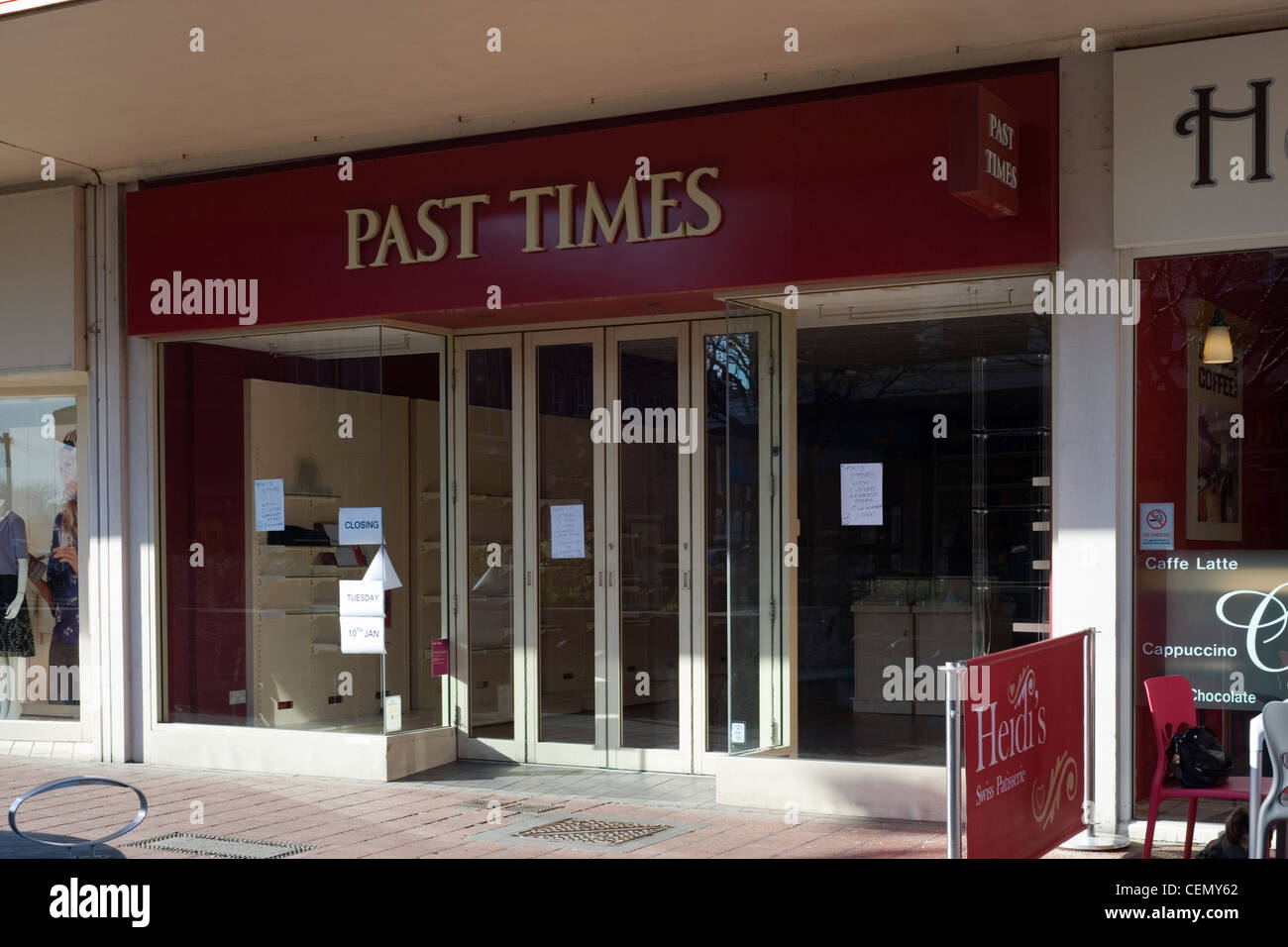 empty past times shop closed down Stock Photo