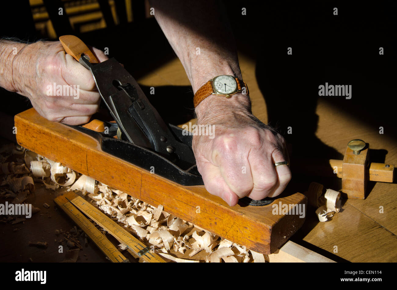 Hands gripping hires stock photography and images Alamy