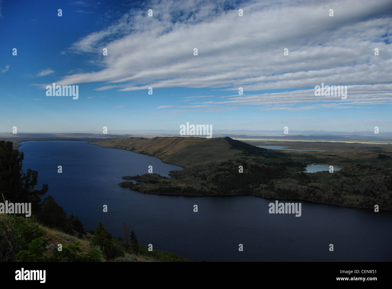 Fremont Lake with wide open view of lakes, plains and mountain chains