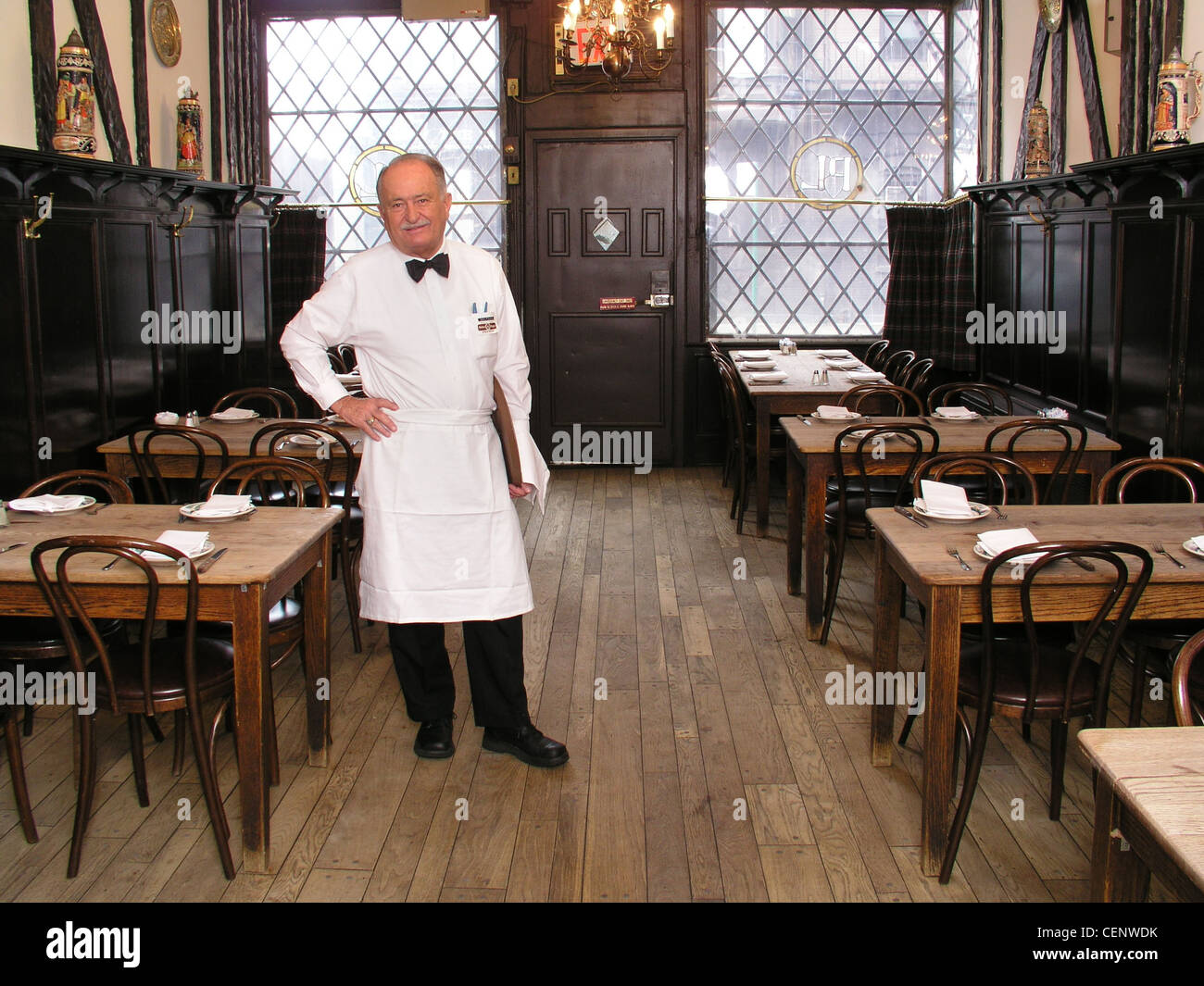 Peter luger restaurant new york hi-res stock photography and images - Alamy