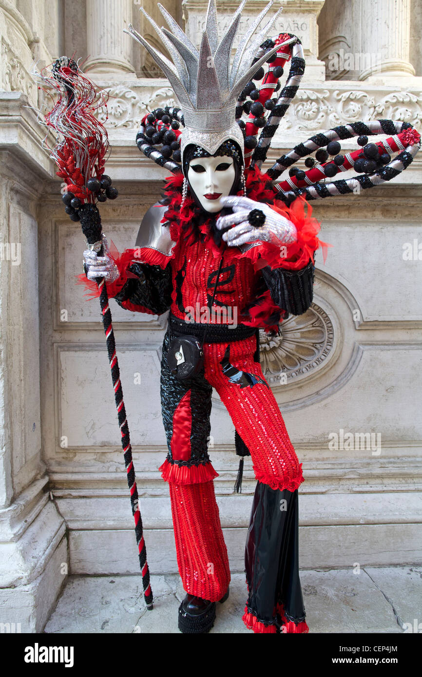 Masked revellers at the Venice Carnival in Italy Stock Photo - Alamy
