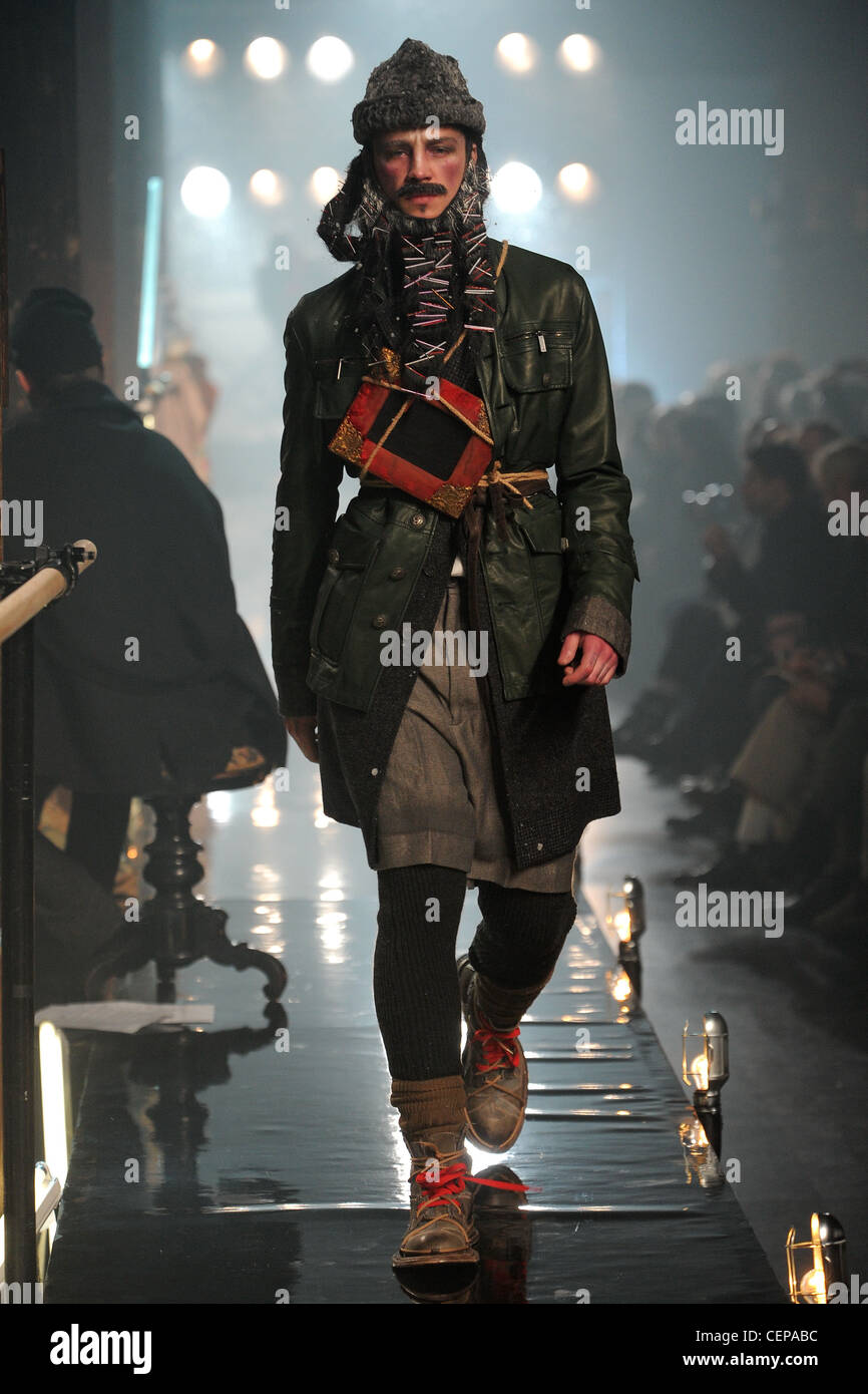 John Galliano Menswear Fashion Show, Collection Fall Winter 2011