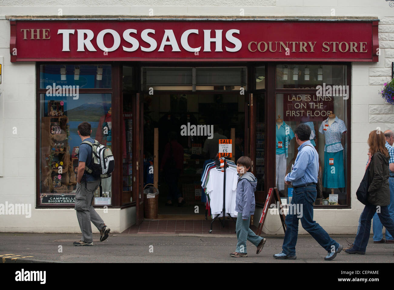 Daily life on the main street of Callander in the Trossachs in western Scotland Stock Photo