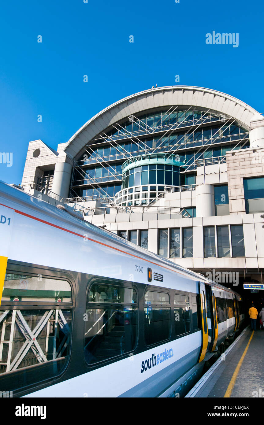 charing cross railway station,london,england,uk,europe Stock Photo Alamy