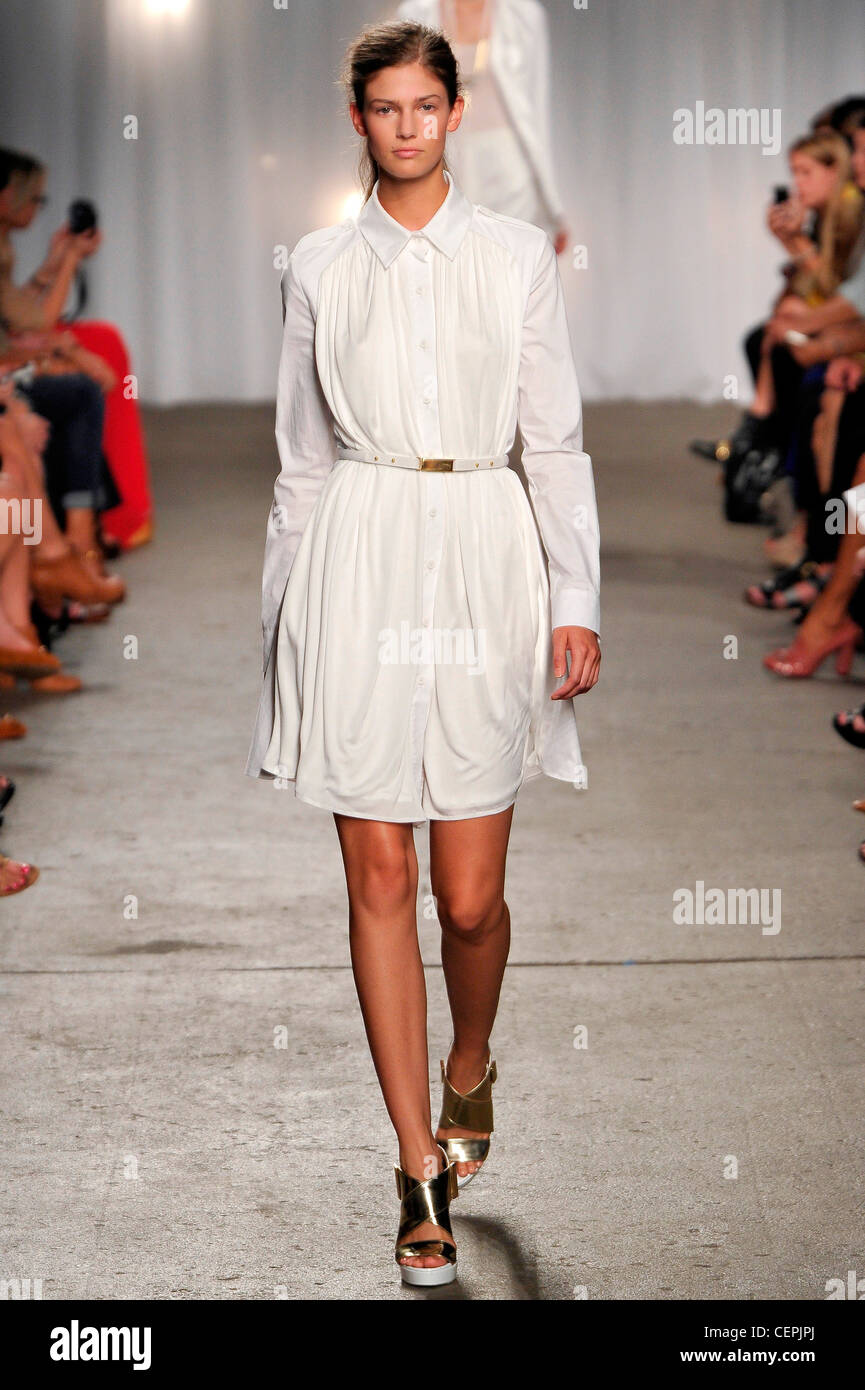 Doo Ri New York Ready to WearSpringSummer 2012 Stock Photo - Alamy