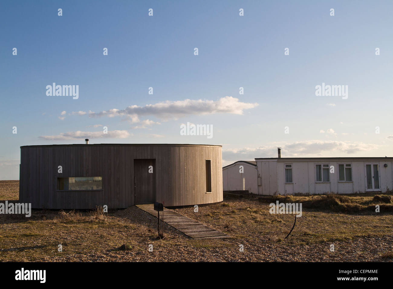 A Simon Conder designed beach house in Dungeness in Kent Stock Photo