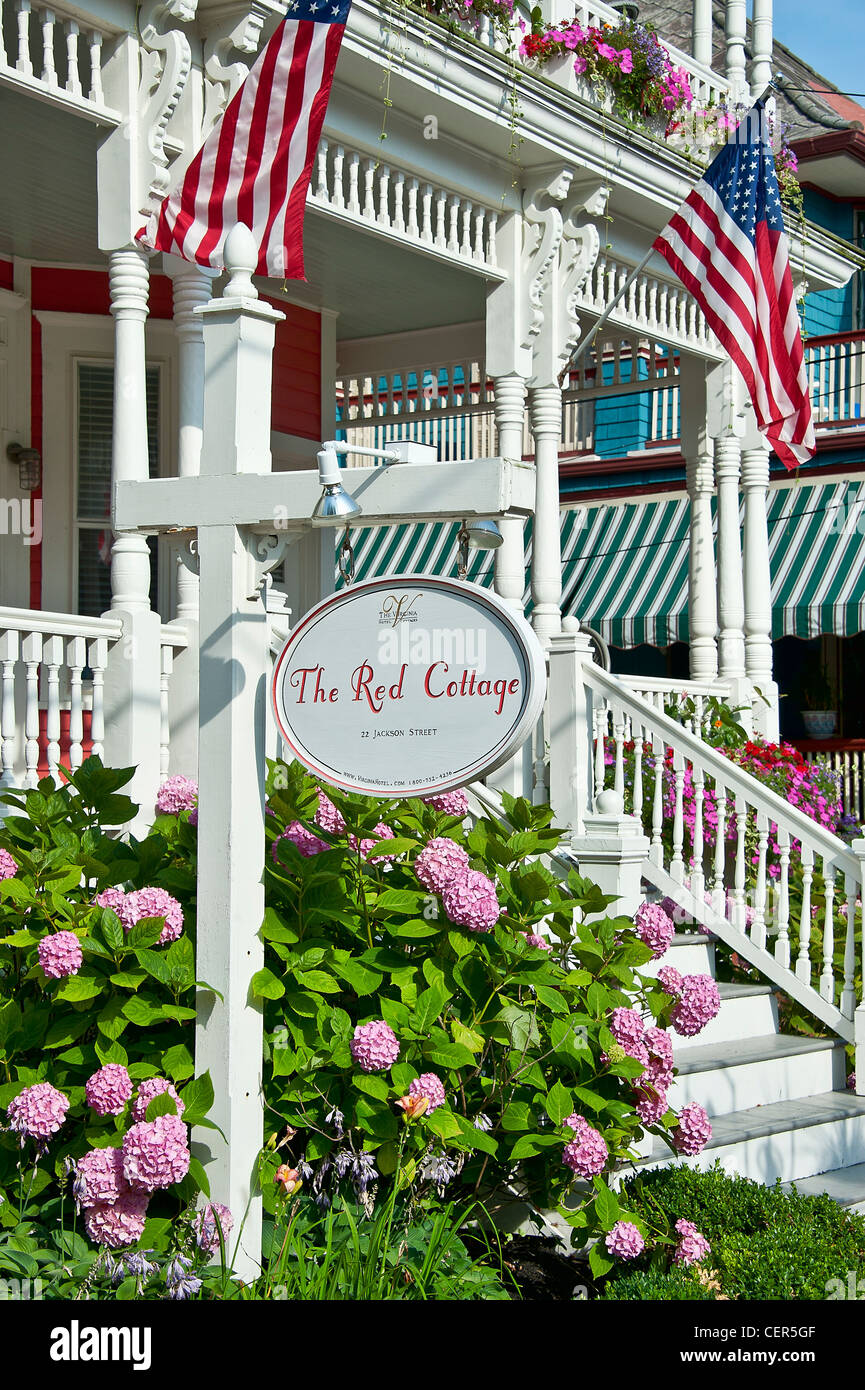 Red Cottage The Virginia Hotel Cape May New Jersy Usa Stock