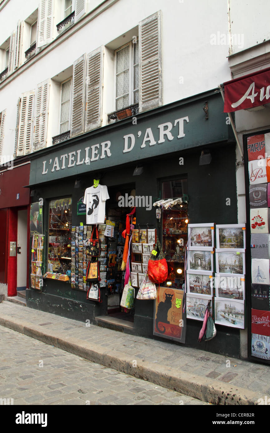 L'Atelier d'Art Souvenir Shop, Montmartre, Paris, France Stock Photo