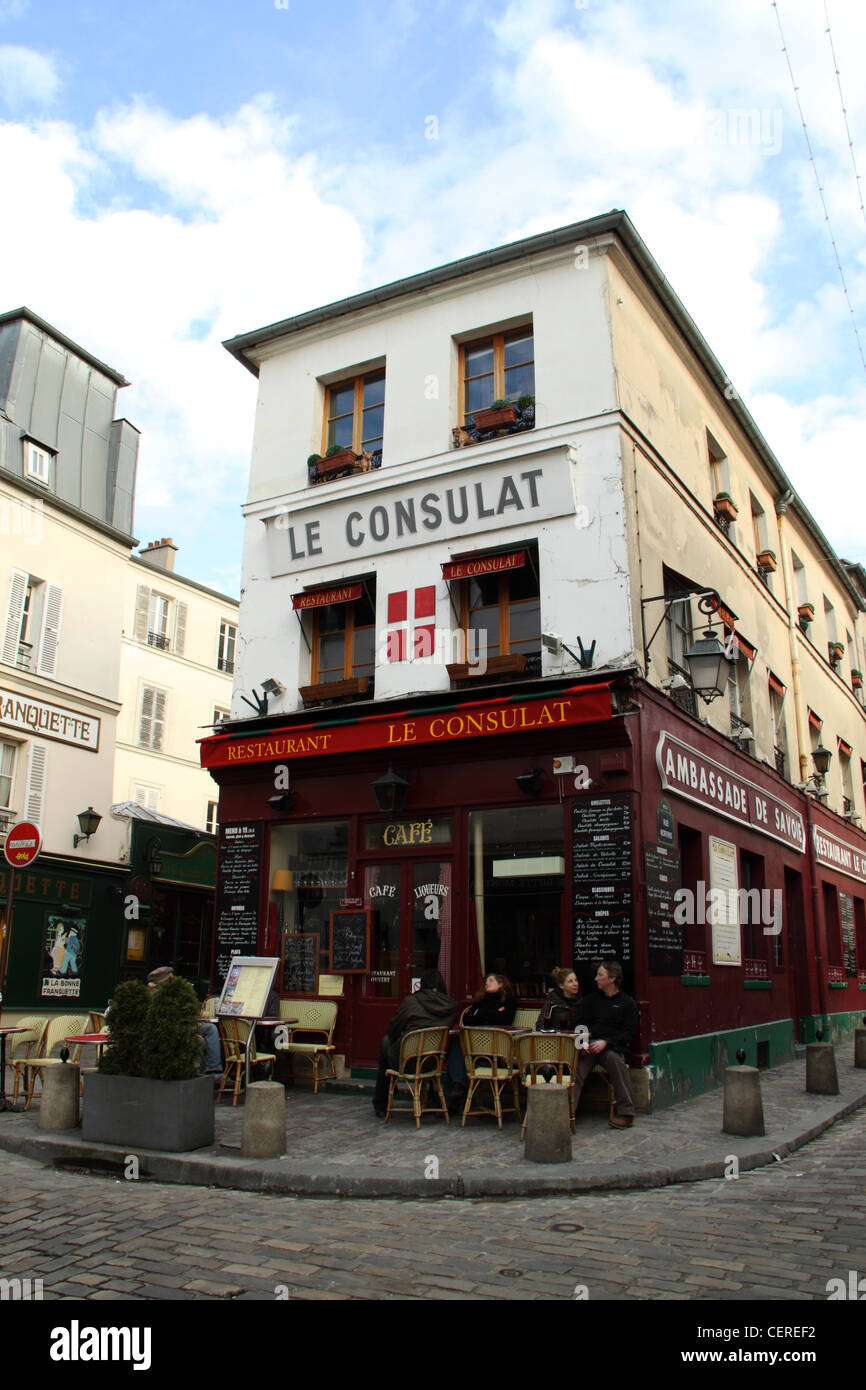 Restaurant Le Consulat, Rue St. Rustique, Montmartre, Paris, France Stock Photo