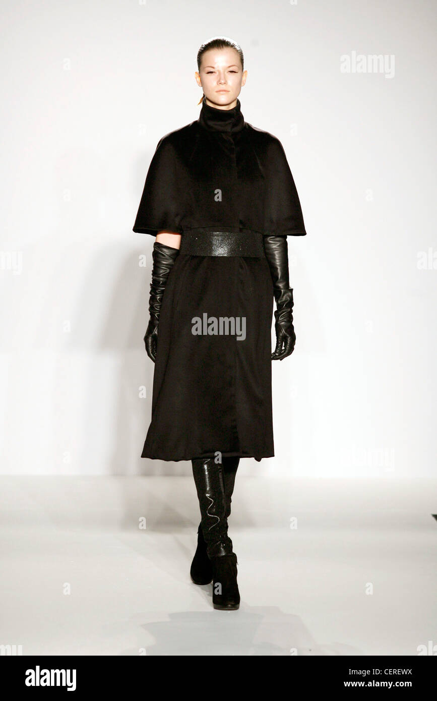 Jens Laugensen London Ready to Wear Autumn Winter Model Kasia Struss ...