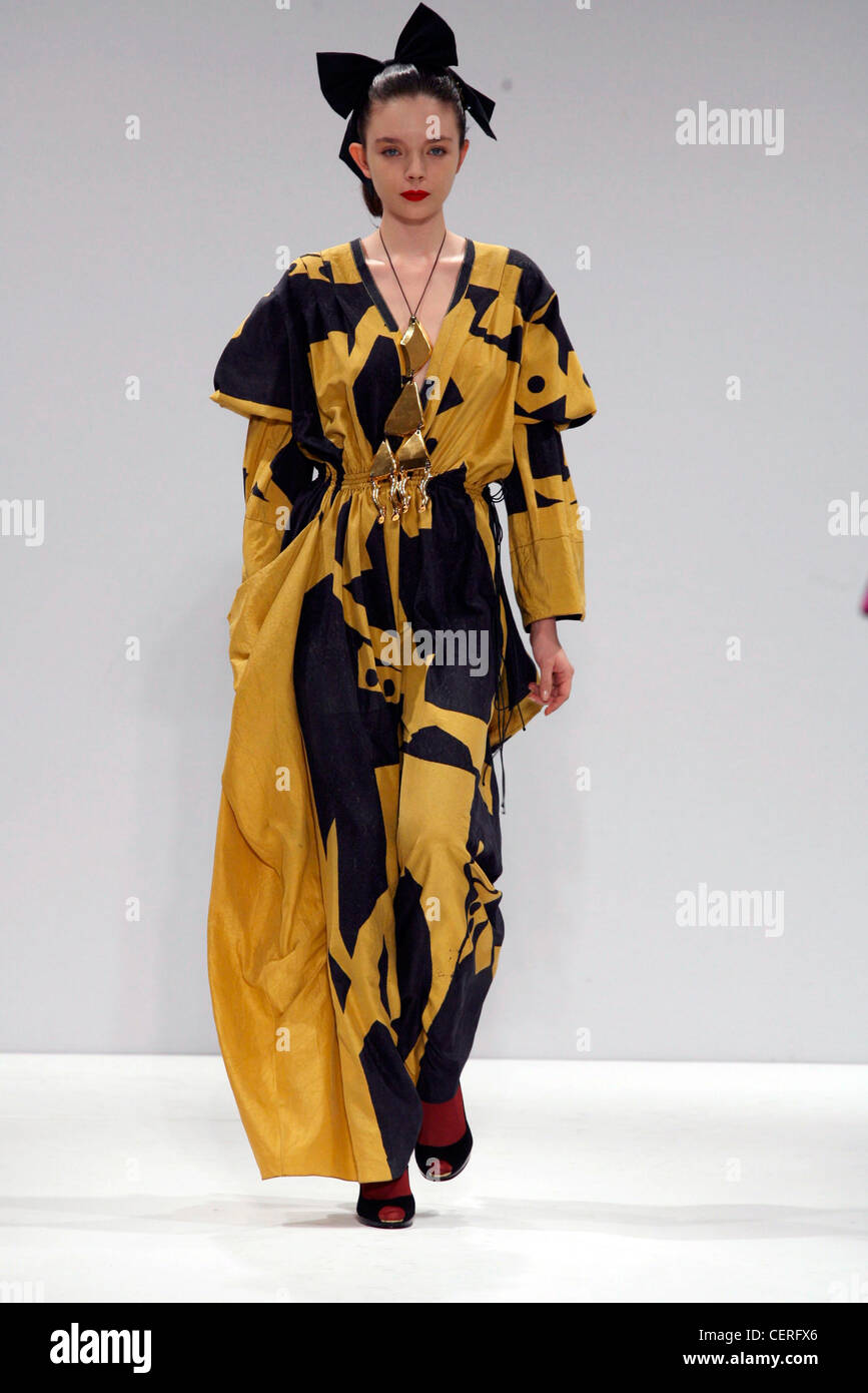 Tunic dress pattern hi-res stock photography and images - Alamy