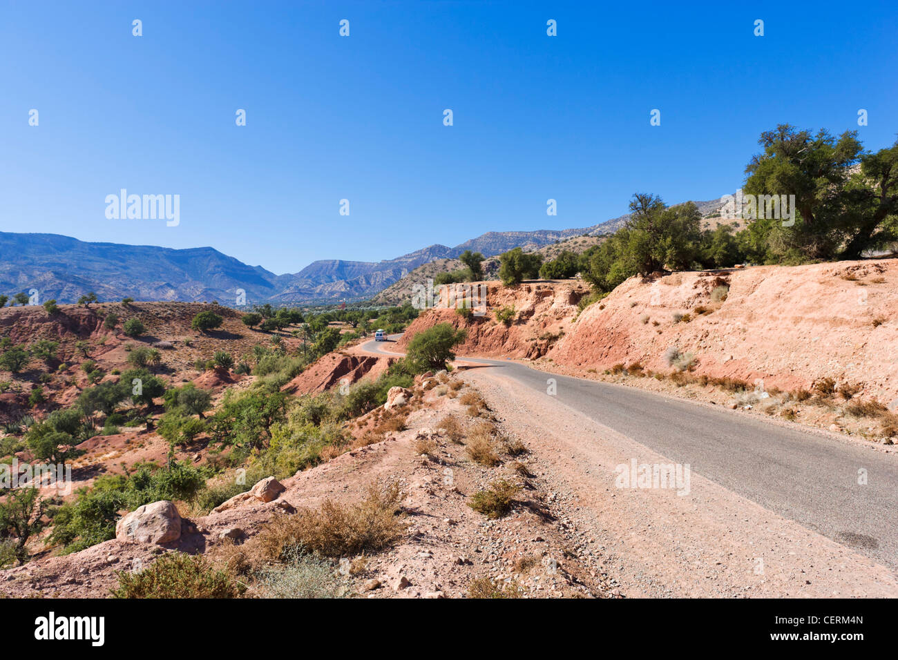 The 7002 road across the Western Atlas Mountains from Agadir to Marrakech via Immouzer des Ida Outanane, Morocco, North Africa Stock Photo