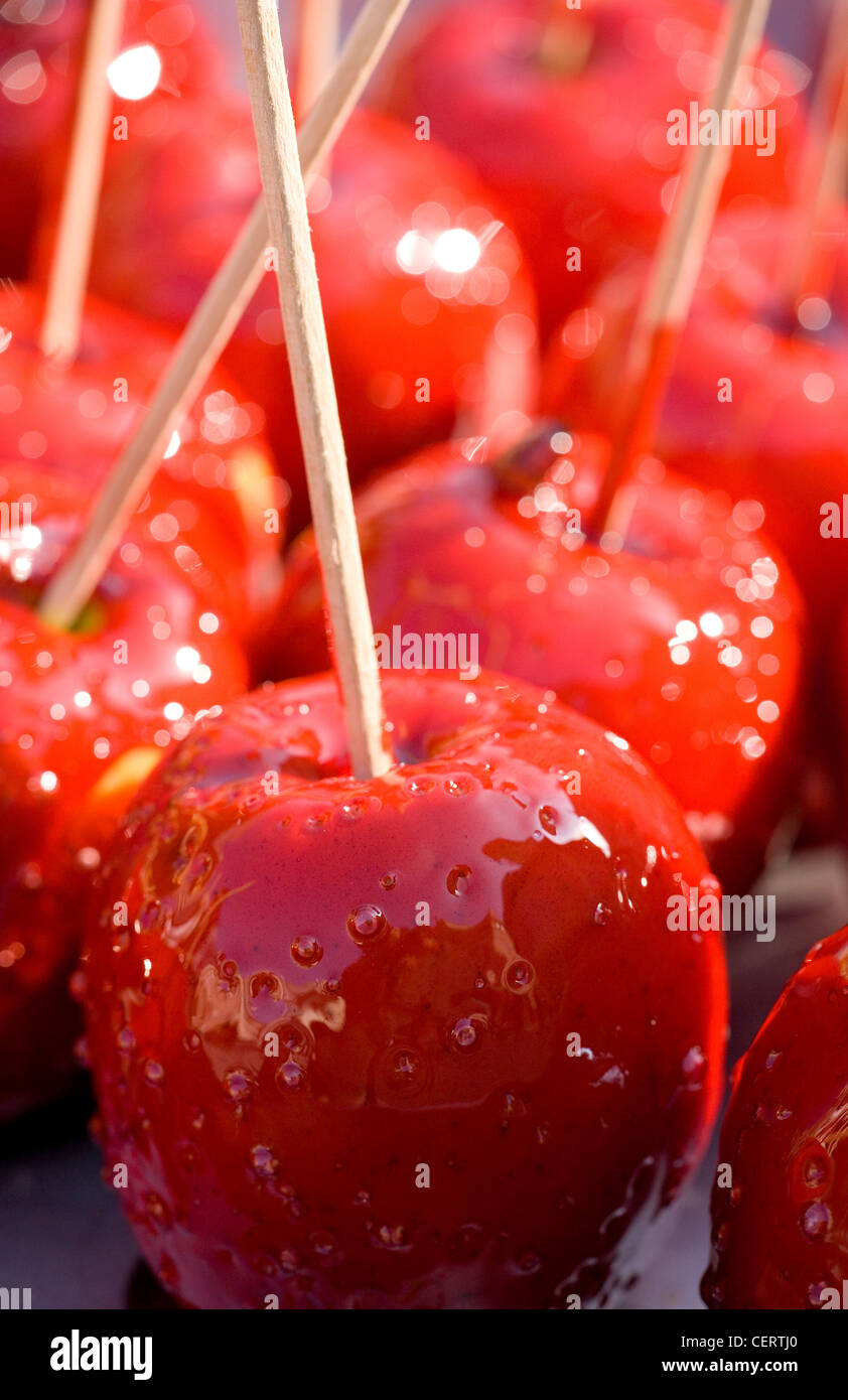 sticky toffee apples food background Stock Photo Alamy