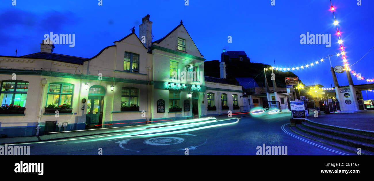 Dusk at the Ilfracombe Pier tavern, North Dorset, SW England, UK Stock Photo