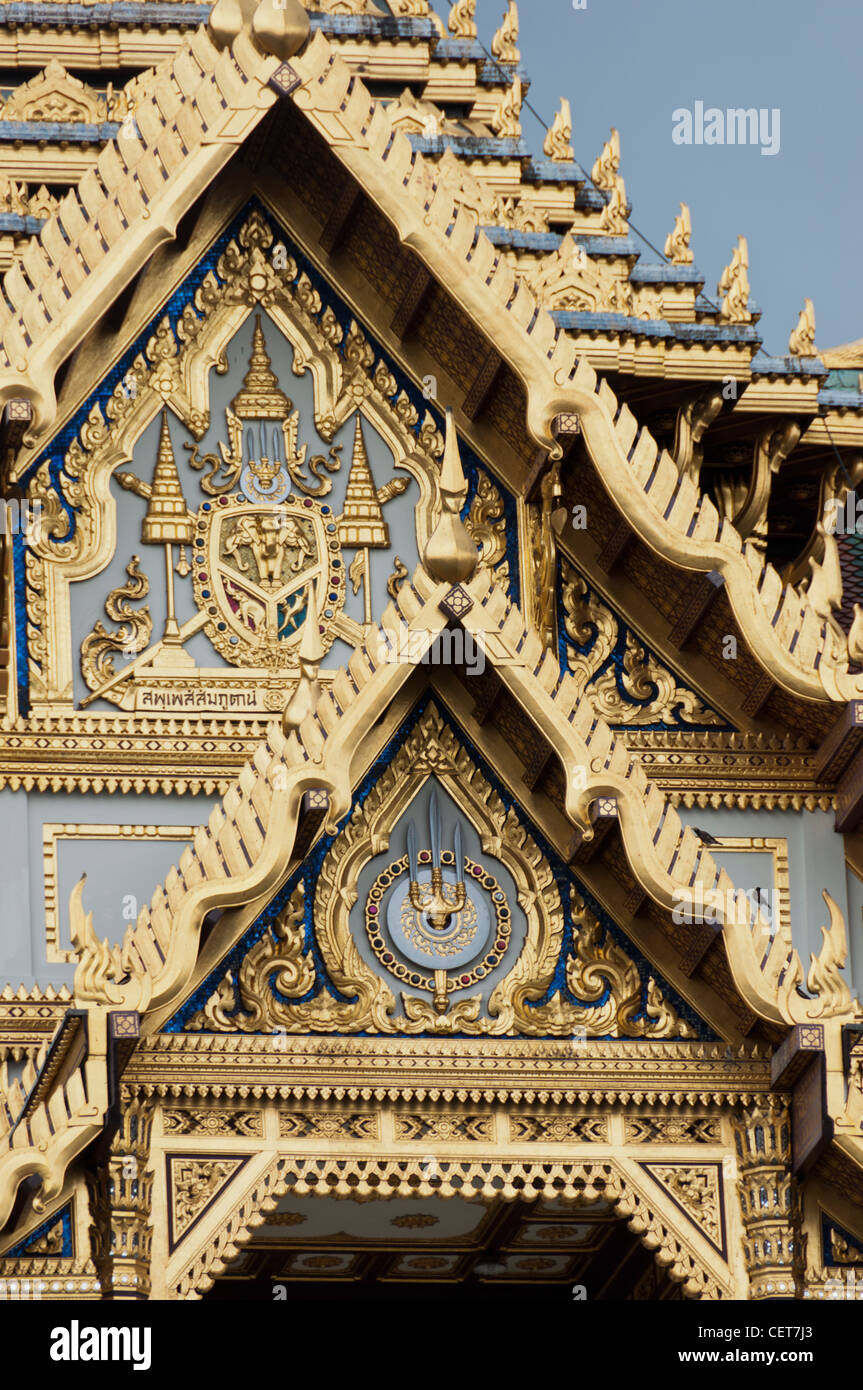Golden Roof of the Phra Thinang Chakri Maha Prasat Throne Hall Grand