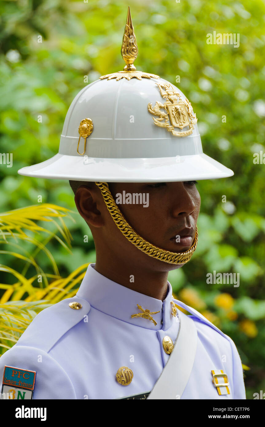 Picket Guard Portrait of Royal Guard Soldier, Grand Palace, Bangkok, Thailand with ...
