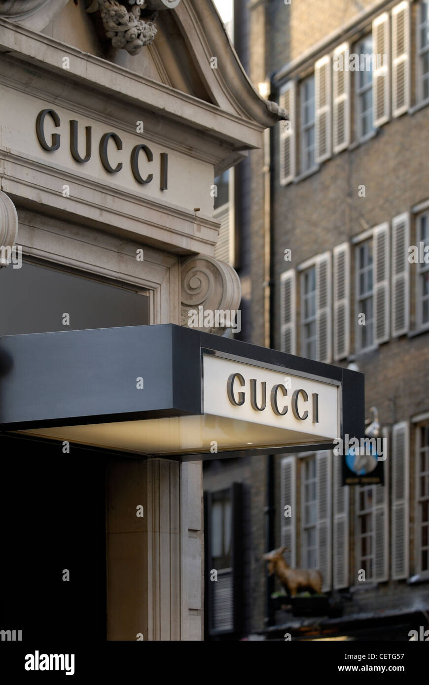 Gucci shop in Old Bond Street. Bond Street takes its name from Sir Thomas  Bond who purchased a Piccadilly mansion called Clarend Stock Photo - Alamy