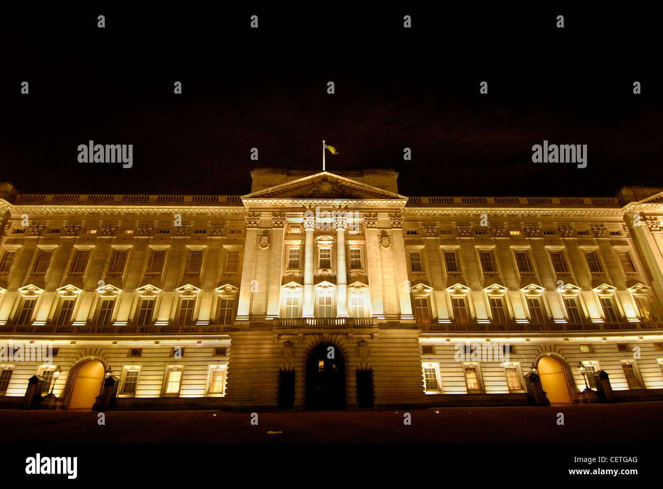 Buckingham Palace at night. Buckingham Palace has served as the official London residence of Britain's sovereigns since 1837, al Stock Photo
