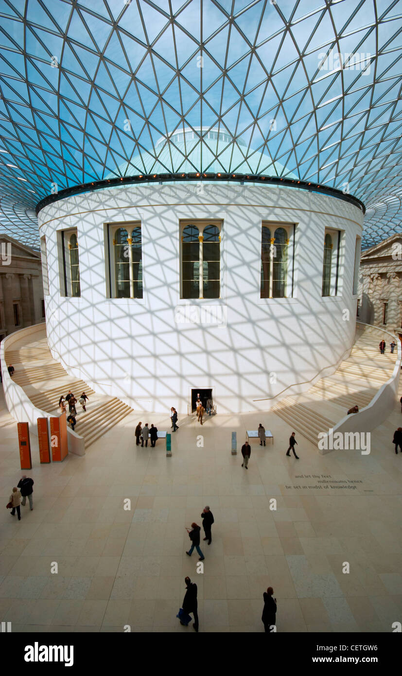 The Great Court at the British Museum. Designed by internationally acclaimed firm of architects Foster and Partners, the 6,100 s Stock Photo