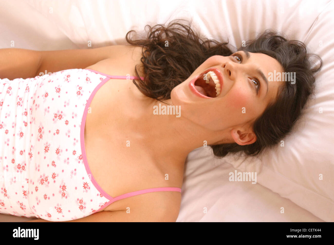 Аннаның ескі жалаңаш суреттері