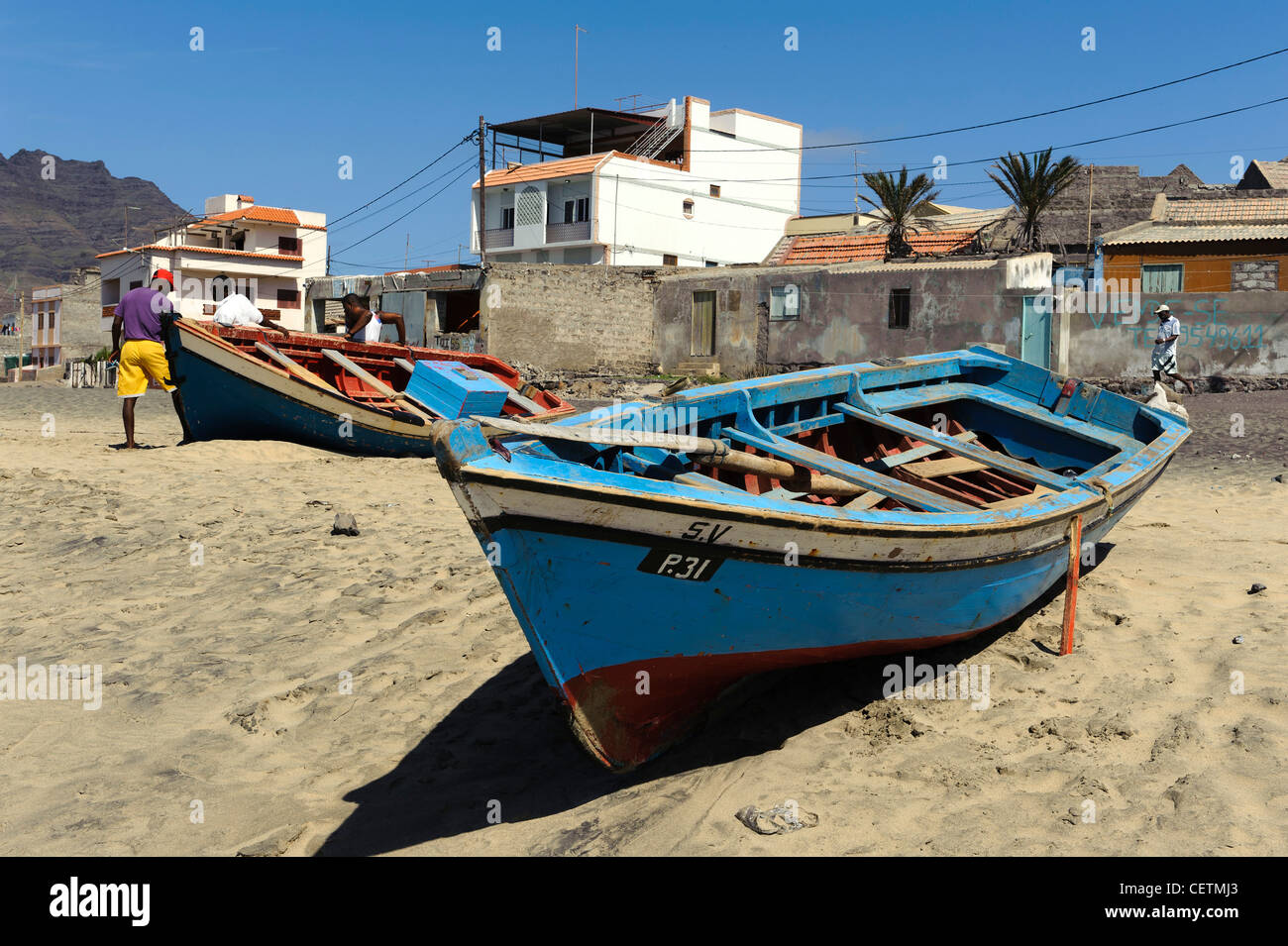 Fishermen, beach of Sao Pedro, Sao Vicente, Cape Verde Islands, Africa Fischer am Strand von Sao Pedro, Sao Vicente Stock Photo