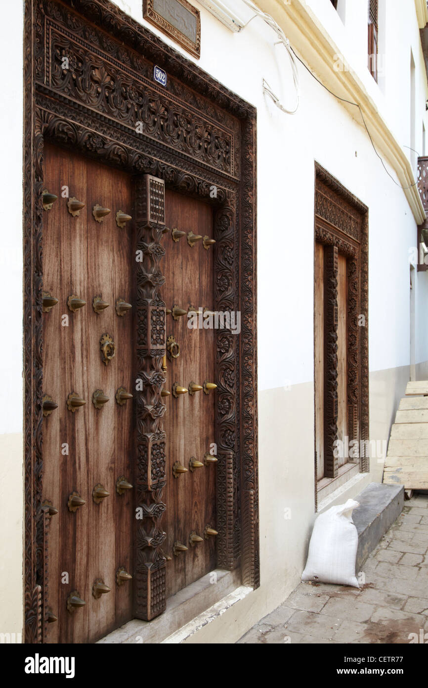 Zanzibar modern carved door Stock Photo Alamy