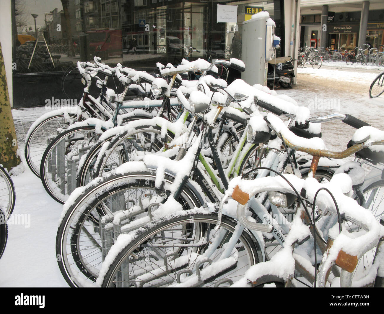 Covered bicycles hires stock photography and images Alamy