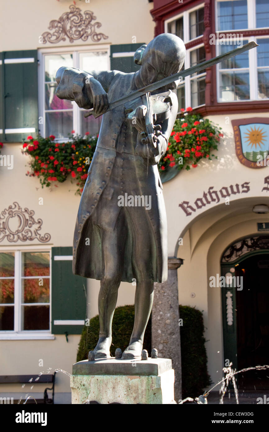 Mozart statue on the square near the townhall in St. Gilgen, Austria Stock Photo Alamy