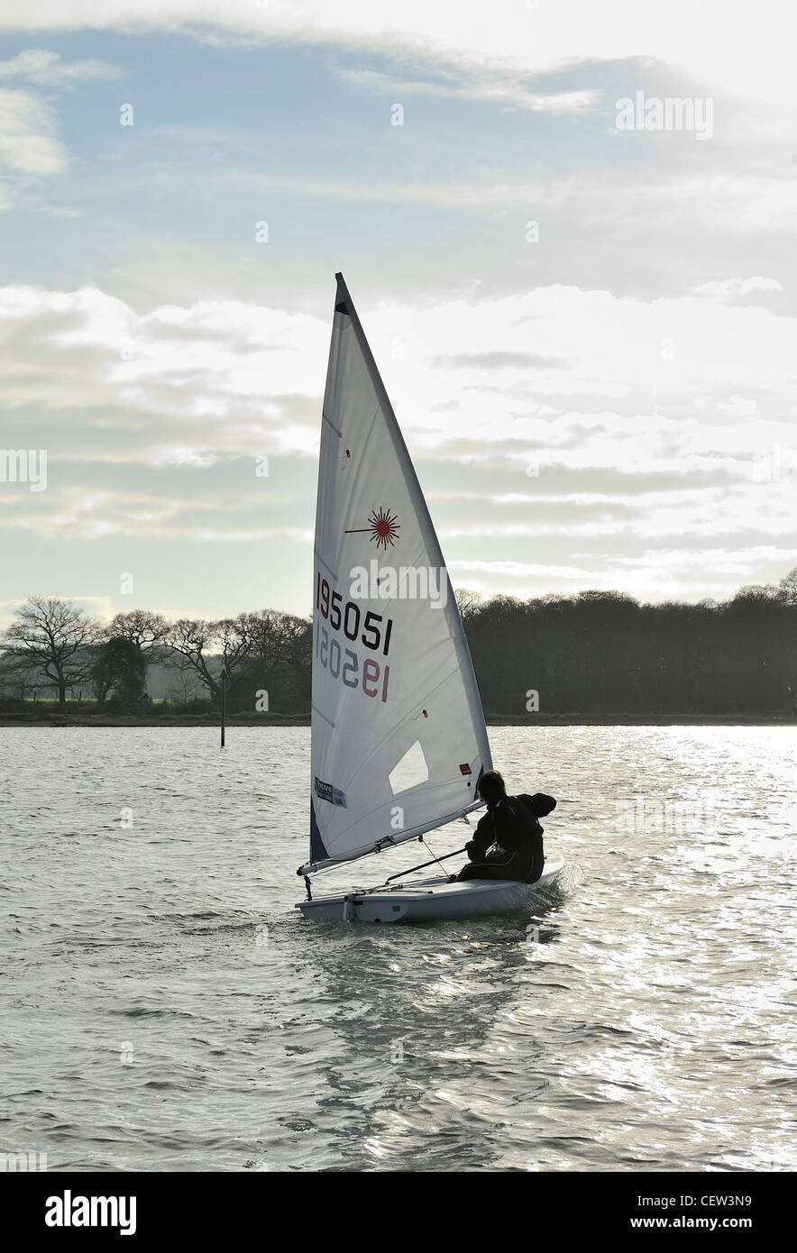 Dinghy sailing hires stock photography and images Alamy