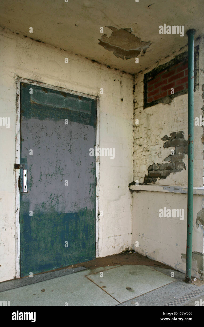Door in old toilet block, North Promenade, Cleethorpes Stock Photo Alamy