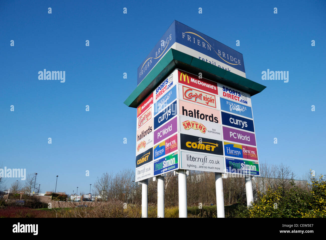 Friern Bridge retail park, Barnet, London, England Stock Photo - Alamy