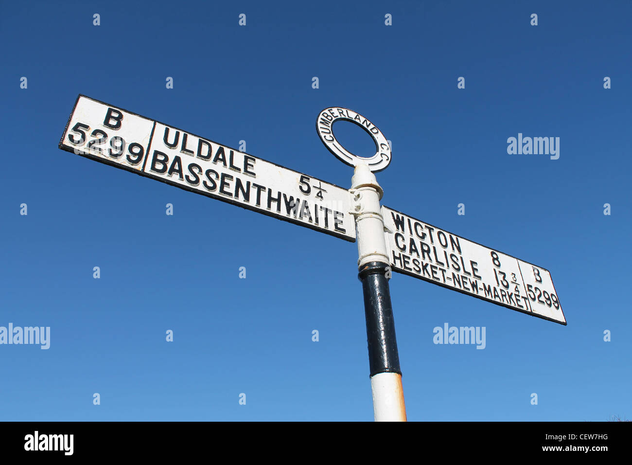 Traditional cast iron signpost in Cumbria Stock Photo - Alamy