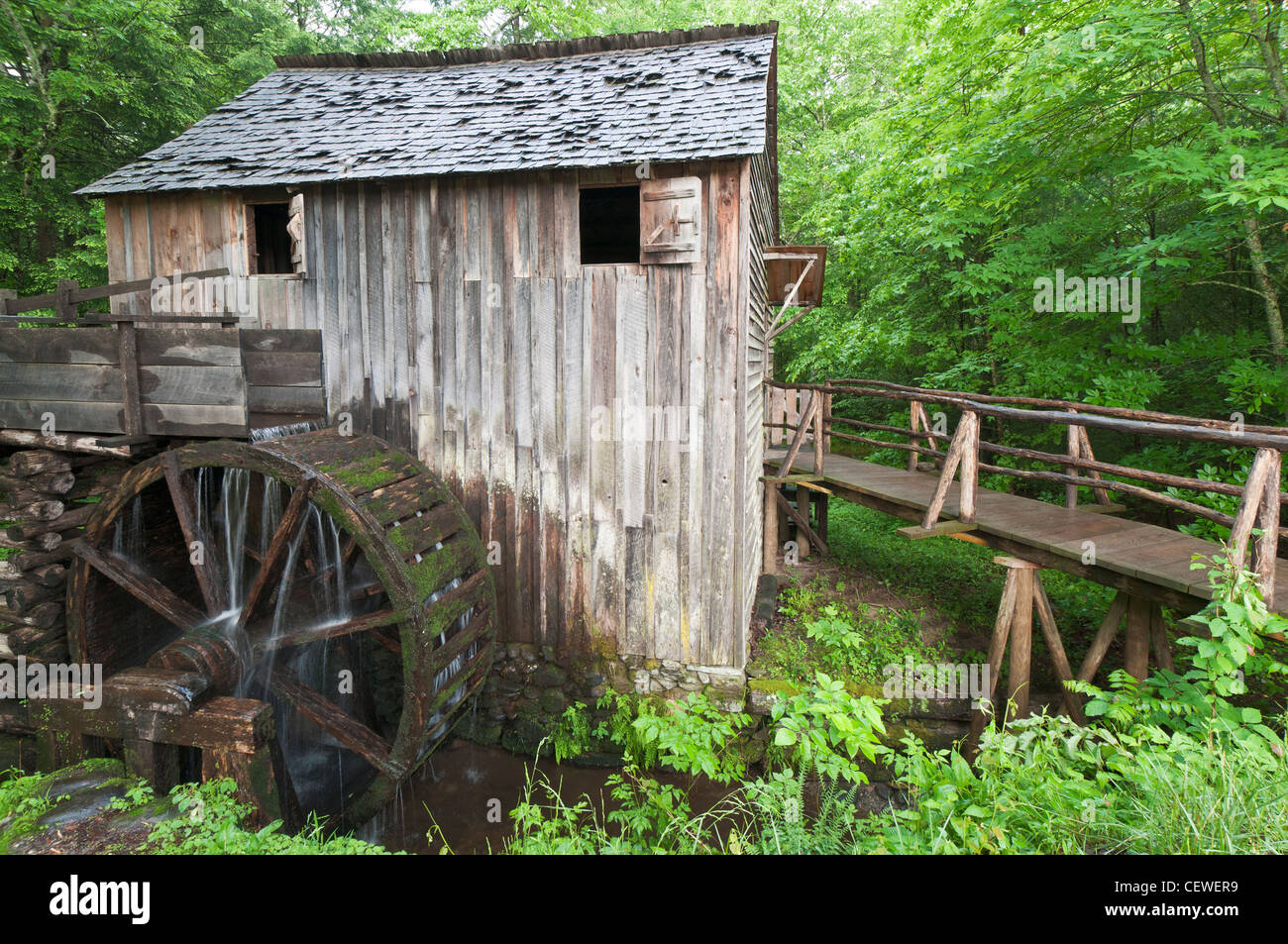 Tennessee, Great Smoky Mountains National Park, Cades Cove, John P. Cable Grist Mill, built 1870. Stock Photo