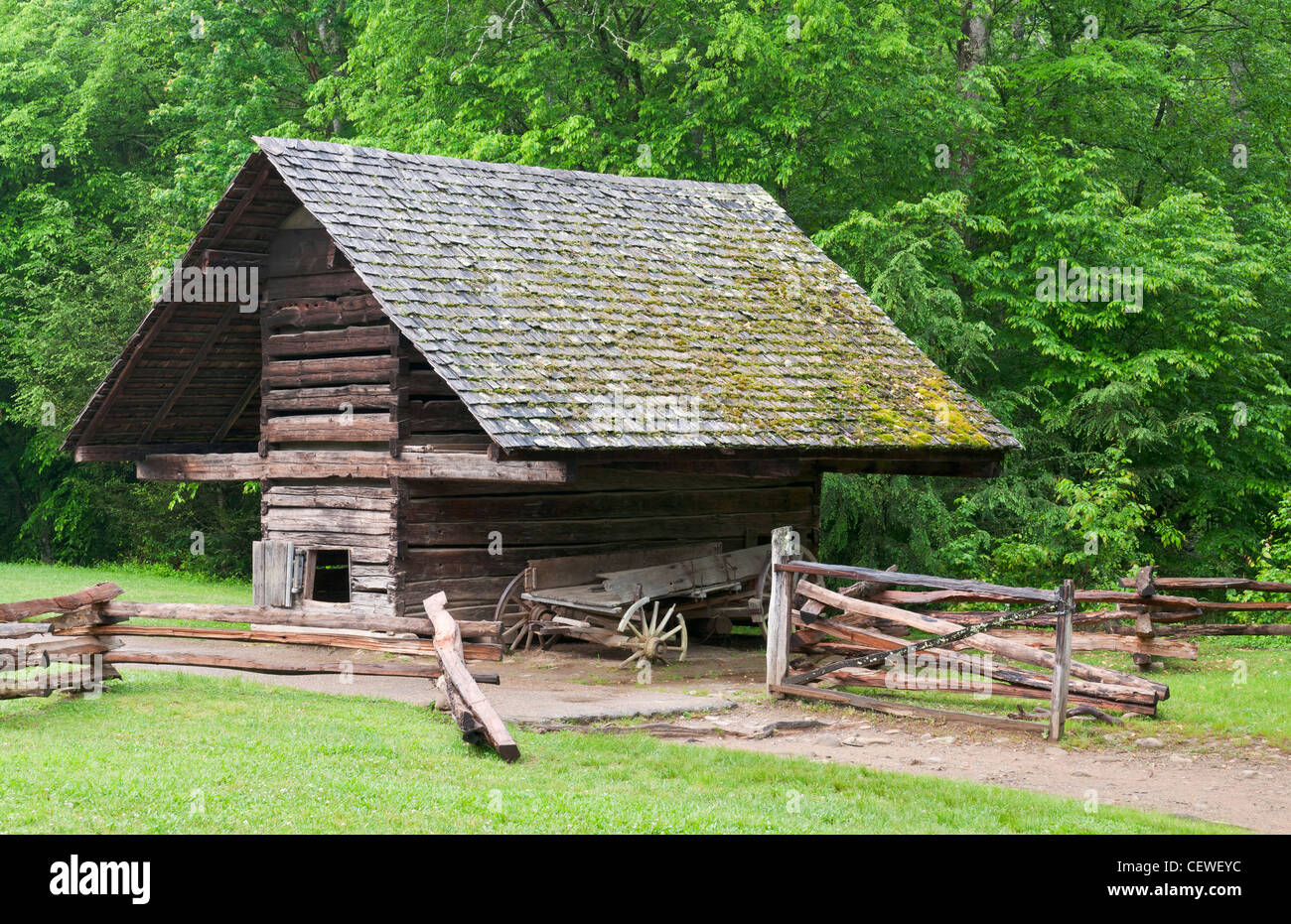 Corn crib hires stock photography and images Alamy