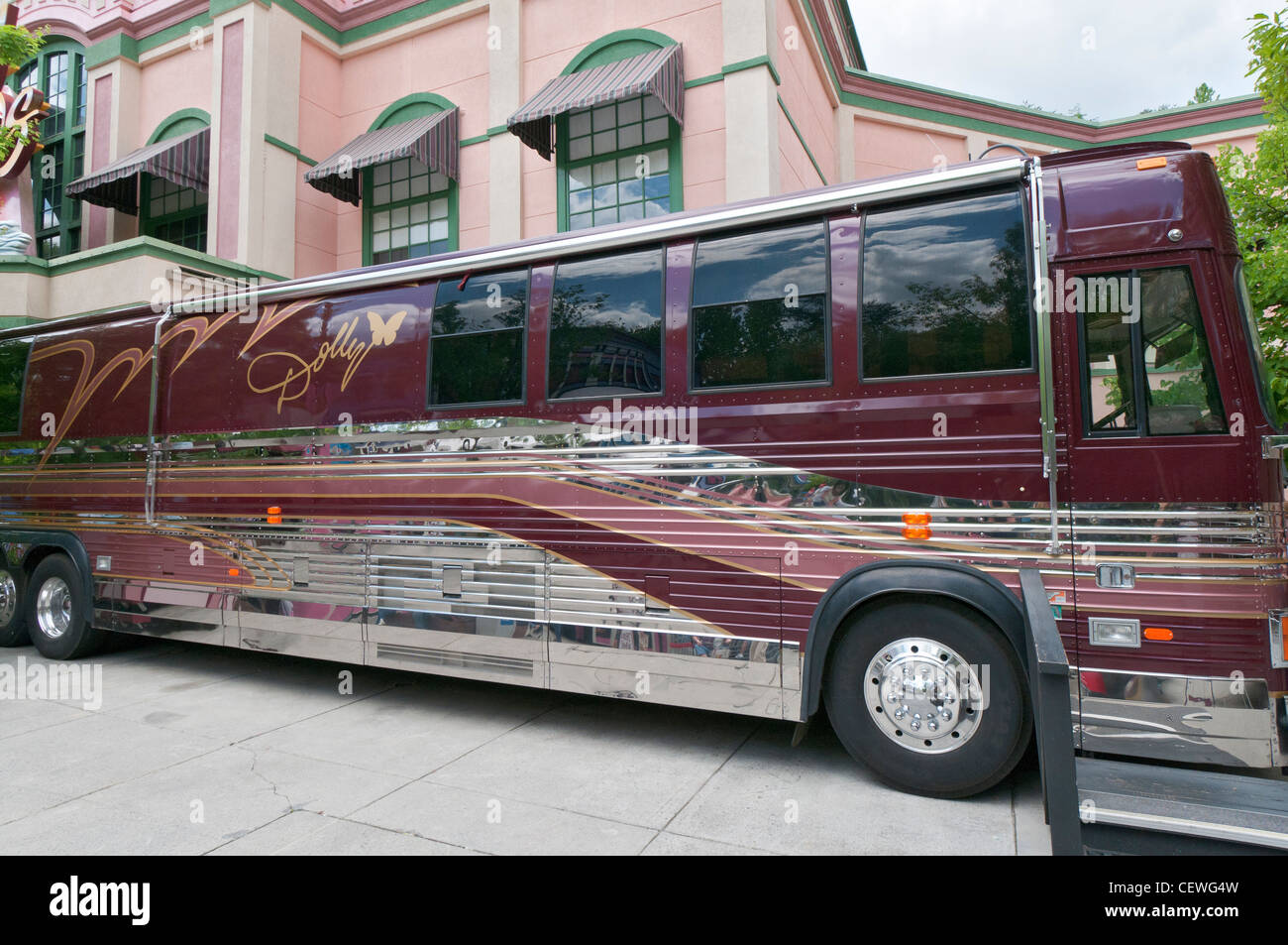 Tennessee, Pigeon Forge, Dollywood, Dolly Parton's tour bus. Stock Photo