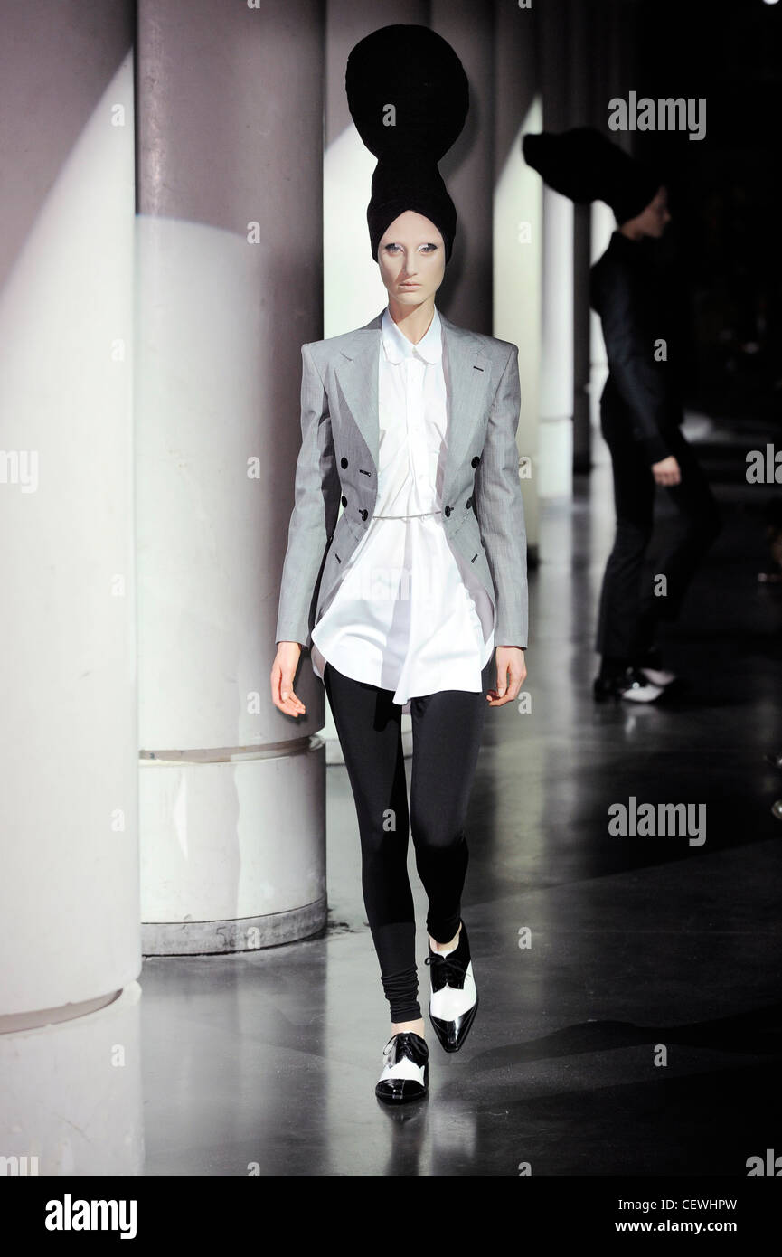 long tail white blouse