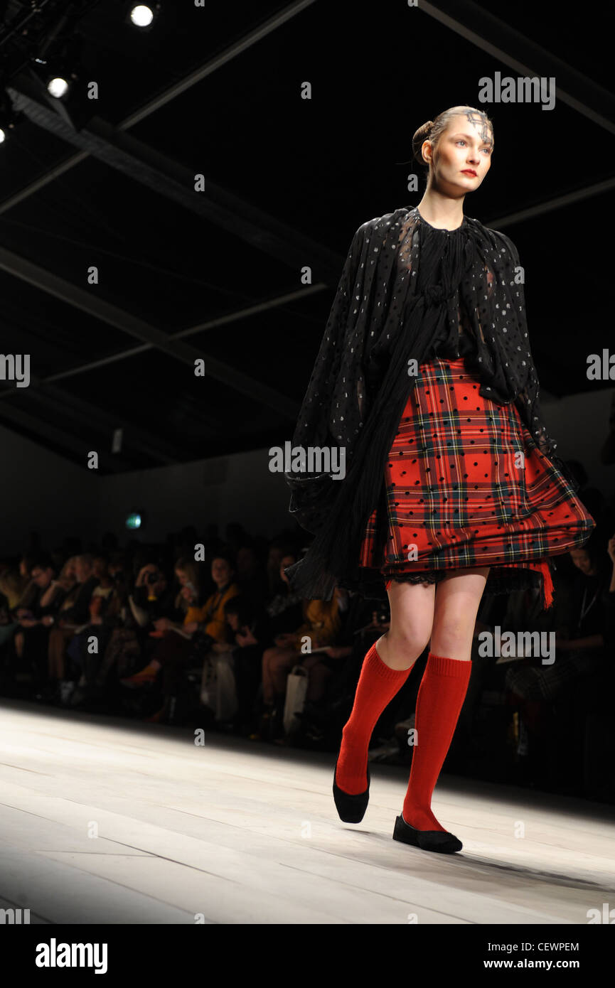 London Fashion Week Runway - Antoni Alison Designer AW 2012/13 at BFC ...