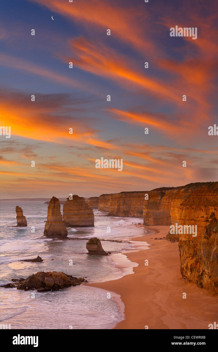 Twelve Apostles at dusk, Port Campbell National Park, Great Ocean Road, Victoria, Australia Stock Photo
