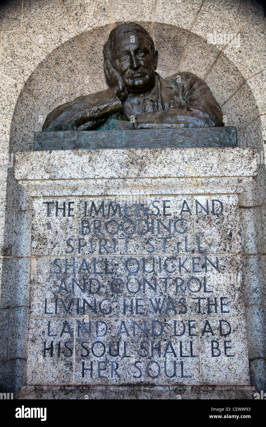 Rhodes Memorial bust Cape Town Stock Photo Alamy