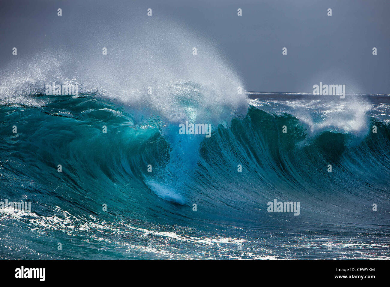 Ocean wave hi-res stock photography and images - Alamy