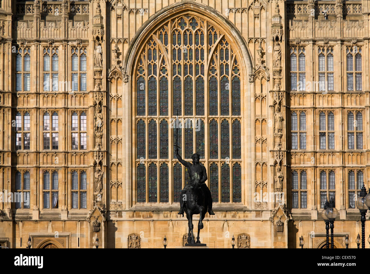 The statue of Richard the Lionheart in front of the Palace of Westminster. Stock Photo