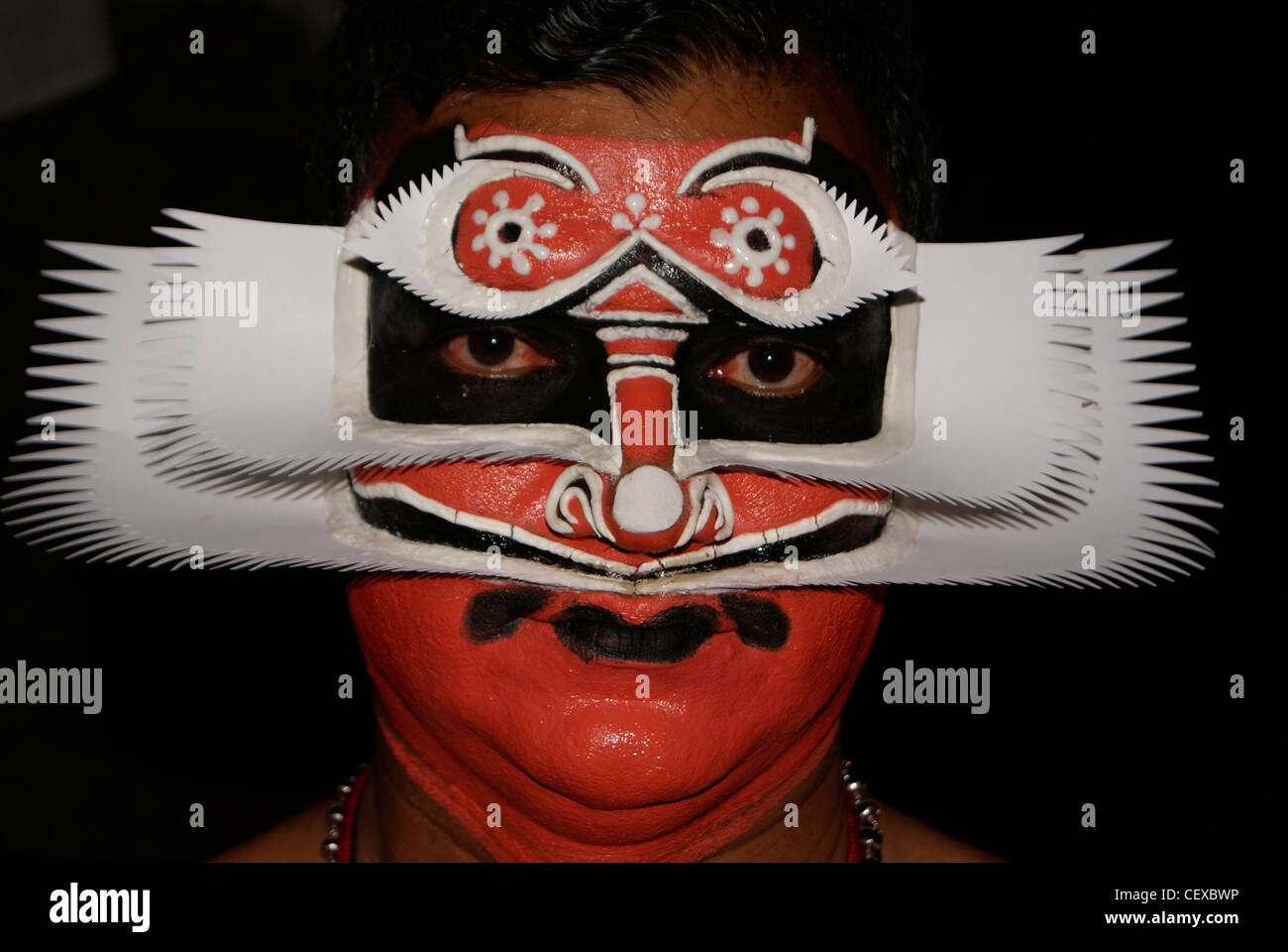 The Spell of Kathakali Dance - Green With Renvy